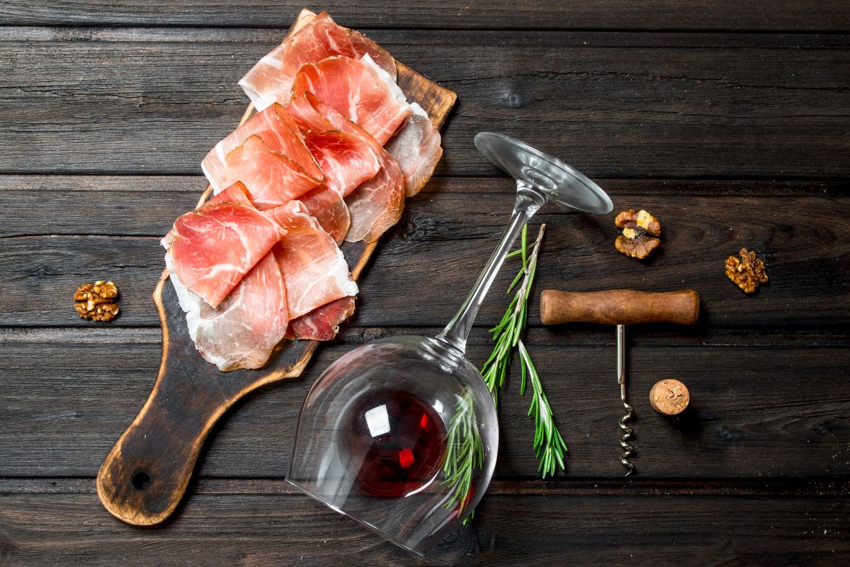9 Amazing Wine Pairings To Go With Ham