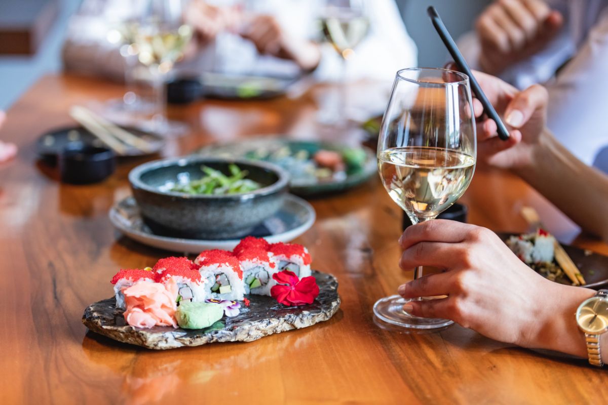 In-Depth Sushi And Wine Pairing Guide (12 Delicious Pairings)