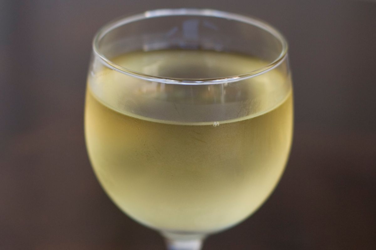 Pinot Grigio Calories: How Many Are In Your Glass?