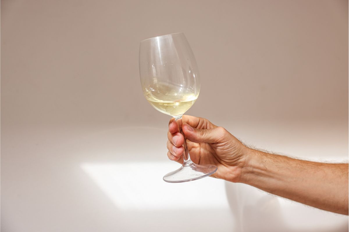 What Wine Glass Shapes Allow You To Get The Best Flavor From Your Wine (3)